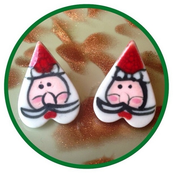 Vintage 90's Porcelain Santa Stud Earrings - Picture 6 of 6